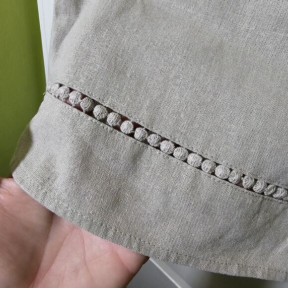 GLORIA VANDERBILT  Women's Sage Green Maggie Tank Top Sleeveless V-Neck Shirt - Picture 3 of 7